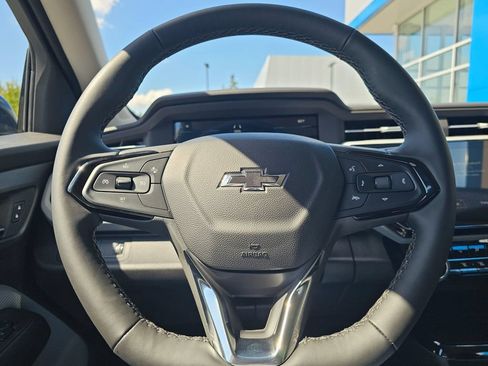 New 2027 Chevrolet Bolt LT w/ Comfort Package FWD image 25