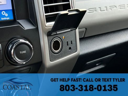 Used 2017 Ford F250 Lariat w/ Chrome Package image 52