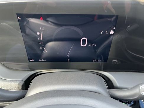 Used 2025 Buick Encore GX Avenir w/ Avenir Technology Package image 11