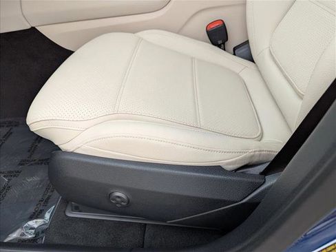 New 2026 Mercedes-Benz GLC 300 image 4