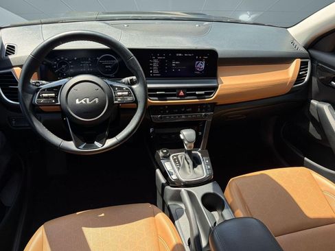 Used 2024 Kia Seltos EX FWD image 24