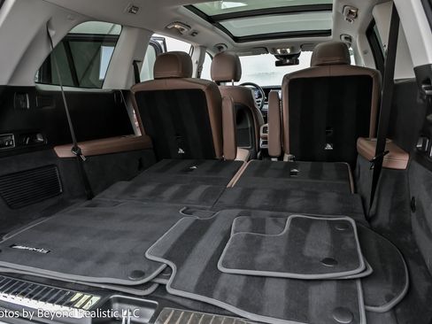 Used 2024 Mercedes-Benz GLS 450 4MATIC w/ AMG Line Exterior image 20