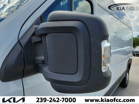 Used 2023 RAM ProMaster 2500 FWD image 5