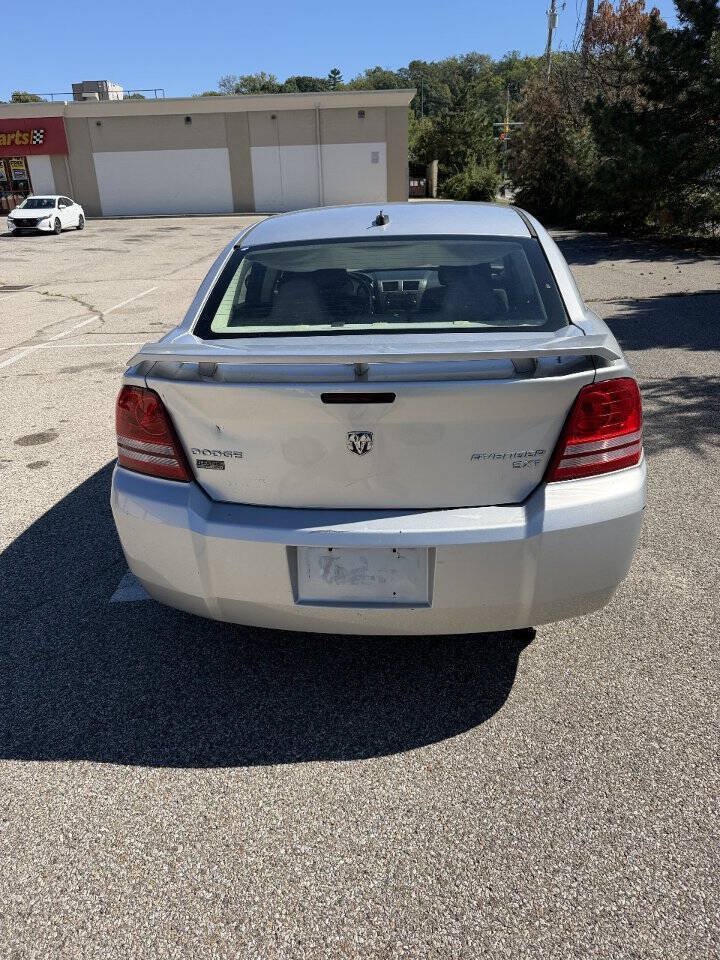 Used 2009 Dodge Avenger SXT FWD image 3