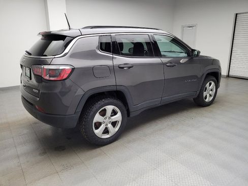 Used 2018 Jeep Compass Latitude w/ Safe & Security Group AWD/4WD image 10