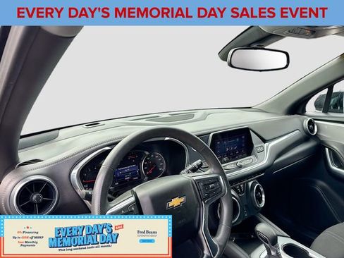 Used 2022 Chevrolet Blazer LT AWD/4WD image 9