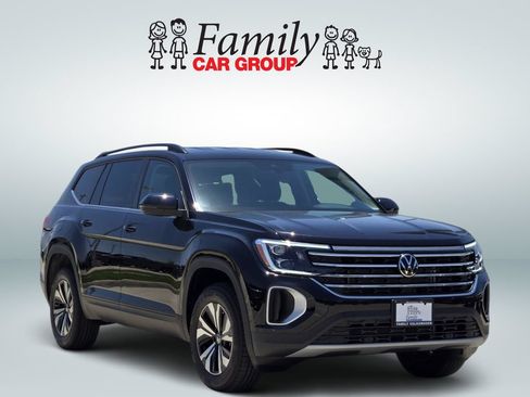 New 2026 Volkswagen Atlas SE FWD image 2