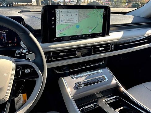 New 2026 Lincoln Aviator 2WD image 7