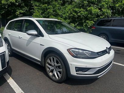Used 2019 Volkswagen Golf Alltrack SE
