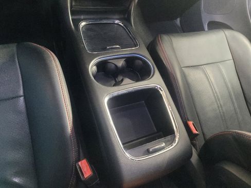 Used 2019 Dodge Grand Caravan GT FWD image 26