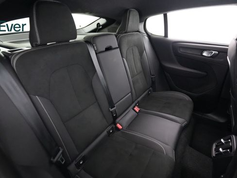 Used 2023 Volvo C40 P8 Recharge Plus w/ Protection Package Premier AWD/4WD image 5