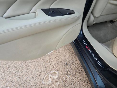 Used 2012 INFINITI M37 w/ Premium Pkg image 18