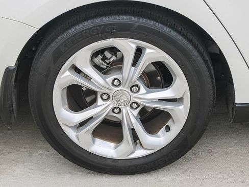 Used 2023 Honda Accord LX image 16