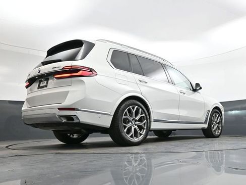 Used 2023 BMW X7 xDrive40i w/ Premium Package image 35