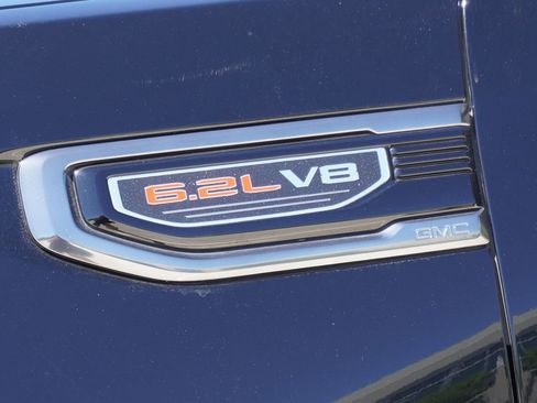 Used 2020 GMC Sierra 1500 AT4 w/ Off-Road Performance Package image 5