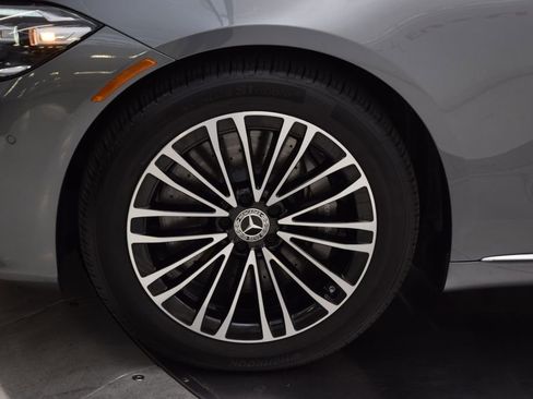 Used 2025 Mercedes-Benz S 580 4MATIC Sedan image 12