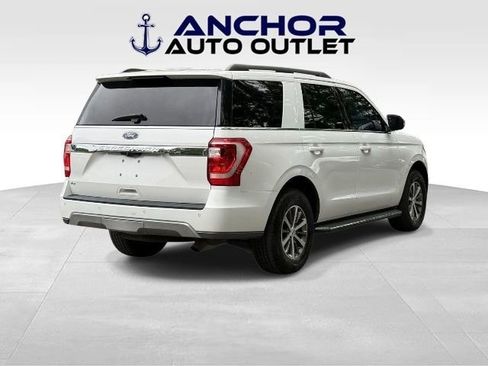 Used 2020 Ford Expedition XLT w/ Equipment Group 202A AWD/4WD image 8