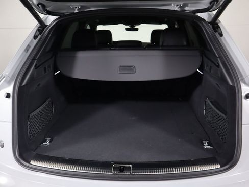 Used 2025 Audi Q5 e Premium Plus w/ Premium Plus Package image 30