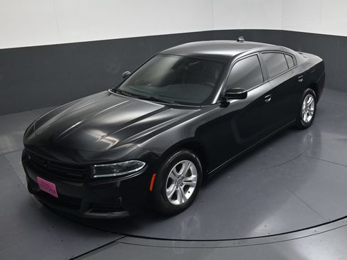 Used 2023 Dodge Charger SXT RWD image 16