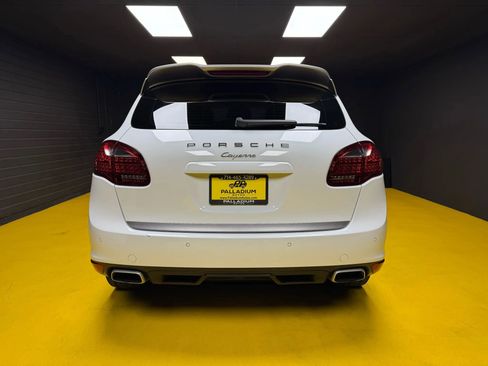 Used 2014 Porsche Cayenne AWD/4WD image 5
