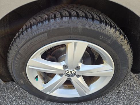 Used 2013 Volkswagen Passat 2.5 SE image 37