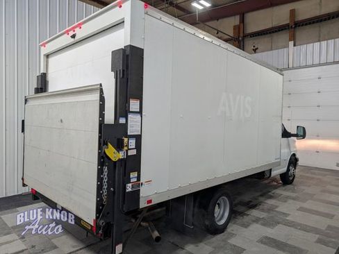 Used 2022 Chevrolet Express 3500 w/ Power Convenience Package RWD image 4