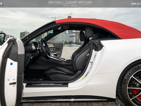 Used 2023 Mercedes-Benz SL 55 AMG 4MATIC image 20