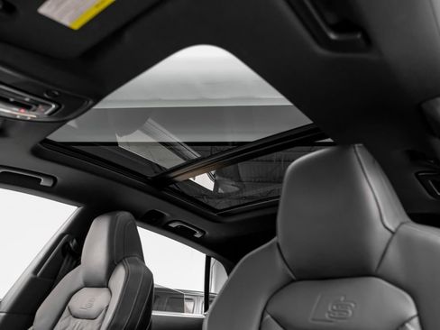 Used 2024 Audi SQ8 Premium Plus w/ Executive Package AWD/4WD image 9