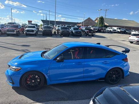 Used 2024 Honda Civic Type R image 2