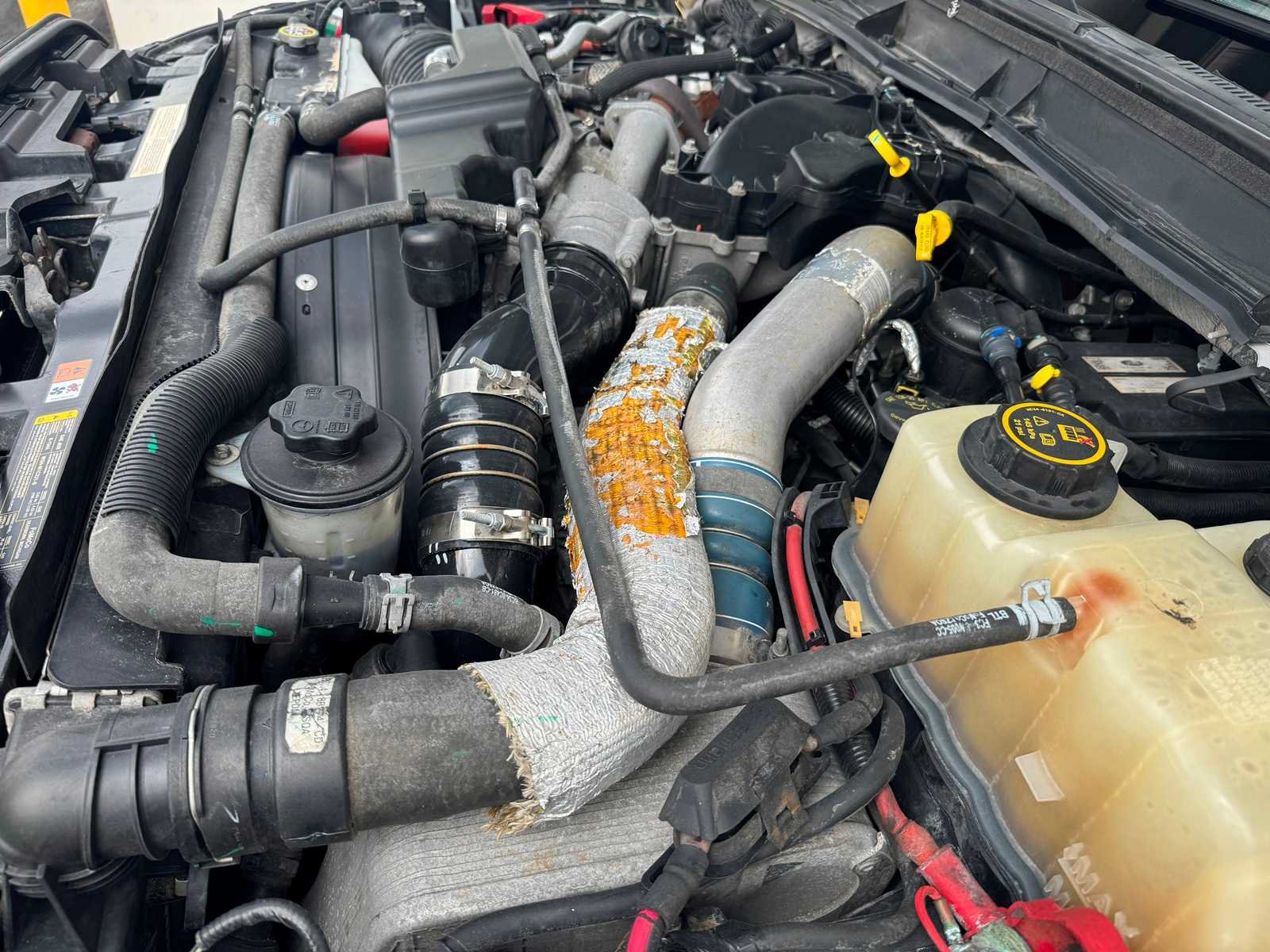 Used 2016 Ford F550 2WD Regular Cab Super Duty image 6