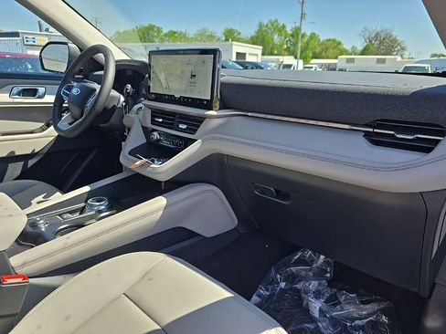 New 2026 Ford Explorer Active AWD/4WD image 51