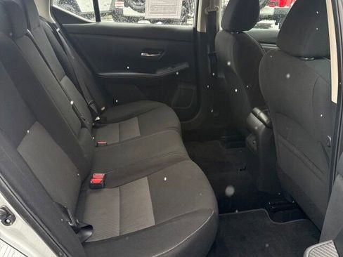 Used 2022 Nissan Sentra SV image 16