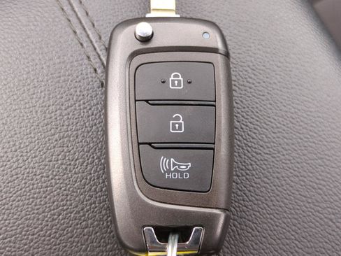 Certified 2024 Hyundai Tucson SE FWD image 22