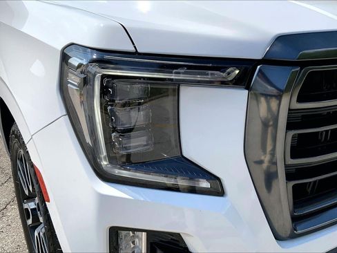 Used 2023 GMC Yukon XL AT4 AWD/4WD image 28