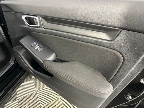 Used 2025 Honda Civic Sport image 29