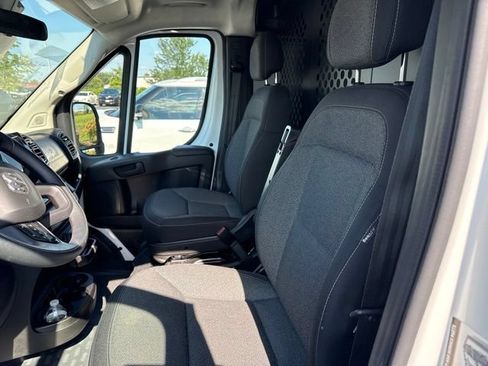 Used 2025 RAM ProMaster 2500 w/ U-Haul Equipment Group FWD image 3