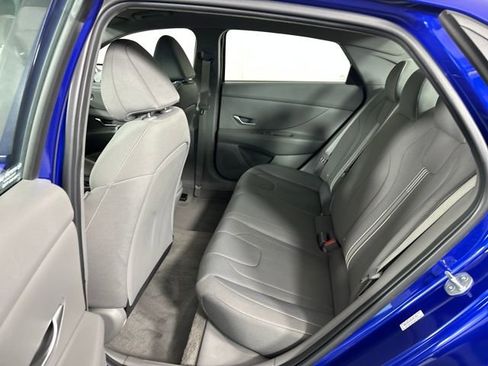 Certified 2023 Hyundai Elantra SEL image 25