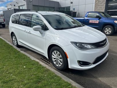 Used 2017 Chrysler Pacifica Touring-L