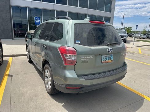 Used 2016 Subaru Forester 2.5i Premium w/ Popular Package #2 AWD/4WD image 3