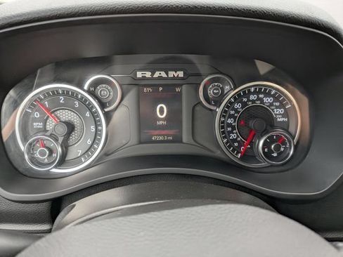 Used 2024 RAM 2500 Big Horn AWD/4WD image 27