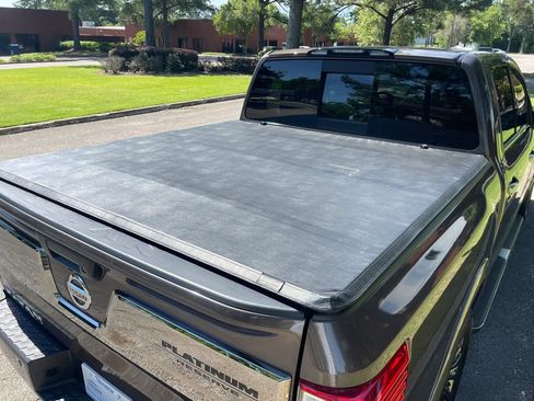 Used 2017 Nissan Titan Platinum Reserve RWD image 15