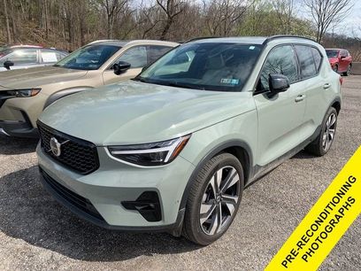 Used 2025 Volvo XC40 B5 Plus w/ Protection Package Premier