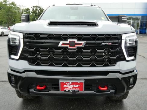 Certified 2025 Chevrolet Silverado 2500 ZR2 w/ Technology Package AWD/4WD image 10