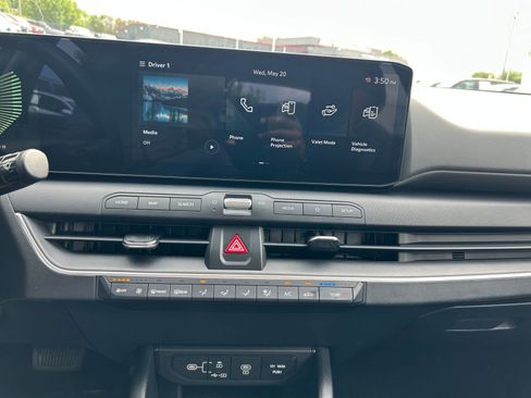 Used 2025 Kia K4 FWD image 17