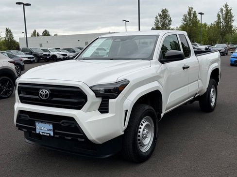 Used 2024 Toyota Tacoma SR RWD image 4