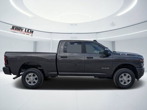 New 2026 RAM 2500 Big Horn AWD/4WD image 2
