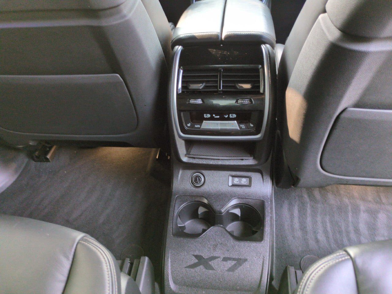 Used 2019 BMW X7 xDrive50i w/ M Sport Package AWD/4WD image 29