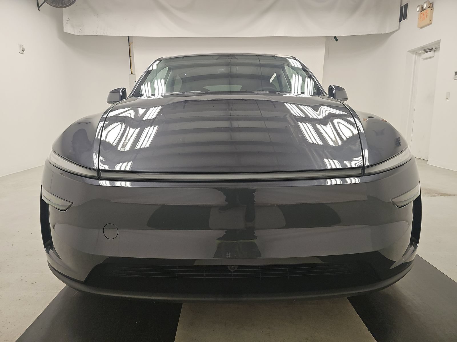 Used 2026 Tesla Model Y Long Range AWD/4WD image 2