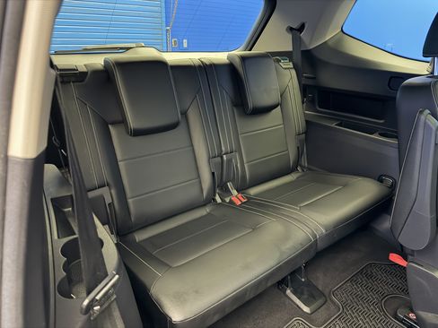 Used 2023 Volkswagen Atlas SE w/ Panoramic Sunroof Package AWD/4WD image 27