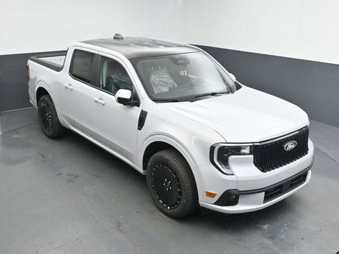 New 2026 Ford Maverick Lobo AWD/4WD image 14